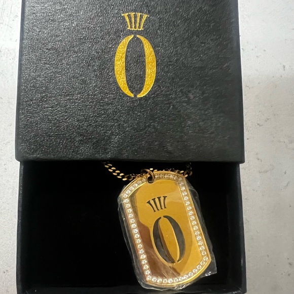 18KT Gold $ Silver $119 Hera Hero Dog Tag Diamond Necklace & Pendant - Picture 3 of 12